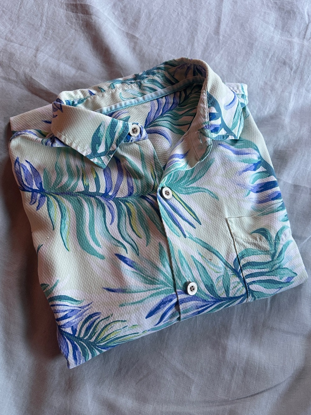 TOMMY BAHAMA Men's Alta Vista Fronds Silk Camp Shirt | Large